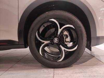 Alfa Romeo Junior  -  1.2 136 cv hybrid edct6 speciale Beige usata LEGNANO