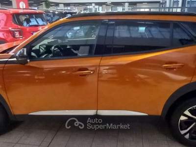 Peugeot 2008 BlueHDi 130 S&S EAT8 Active Pack Arancione usata Torino