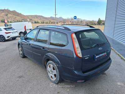 Ford Focus 1.6 TDCi 110CV SW Tit. DPF DIESEL OK NEOPATENTATO Grigio usata Sant'Angelo in vado