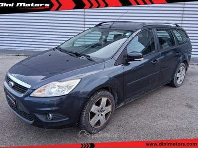 Ford Focus 1.6 TDCi 110CV SW Tit. DPF DIESEL OK NEOPATENTATO Grigio usata Sant'Angelo in vado