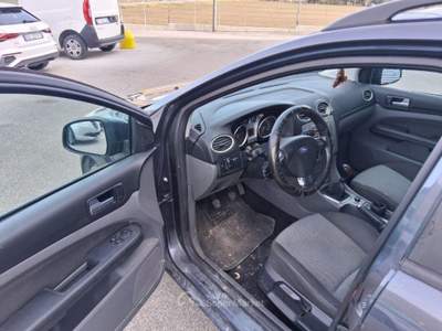 Ford Focus 1.6 TDCi 110CV SW Tit. DPF DIESEL OK NEOPATENTATO Grigio usata Sant'Angelo in vado