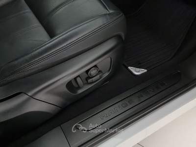 Land Rover Range Rover Evoque 2.0D I4 163 CV AWD Auto SE Bianco usata Reggio nell'Emilia
