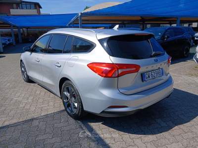 Ford Focus 1.0 EcoBoost 125 CV SW Business Argento usata Varedo