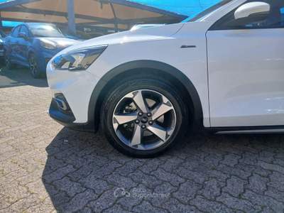 Ford Focus 1.5 EcoBlue 120 CV automatico SW Active Bianco usata Varedo