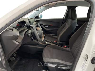 Peugeot 2008 II 2020 1.2 puretech Active Pack s&s 100cv Bianco usata Torino