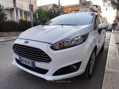 Ford Fiesta DIESEL Business Bianco usata CORATO