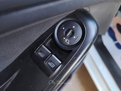 Ford Fiesta DIESEL Business Bianco usata CORATO