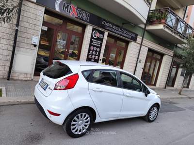 Ford Fiesta DIESEL Business Bianco usata CORATO