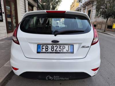 Ford Fiesta DIESEL Business Bianco usata CORATO