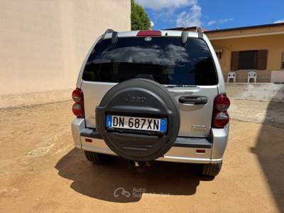 Jeep Cherokee Limited Grigio usata Poviglio