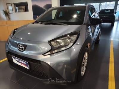 Toyota Aygo X 1.0 ACTIVE 72cv Blu/Azzurro usata Bologna