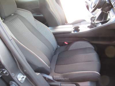 Peugeot 3008 S&S Allure Grigio usata Striano