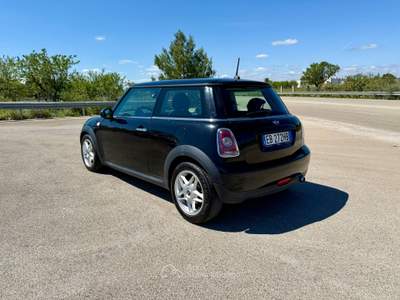 MINI One Bassi consumi, ottima per neopatentati Nero usata San Vito dei Normanni