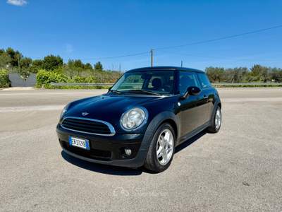 MINI One Bassi consumi, ottima per neopatentati Nero usata San Vito dei Normanni