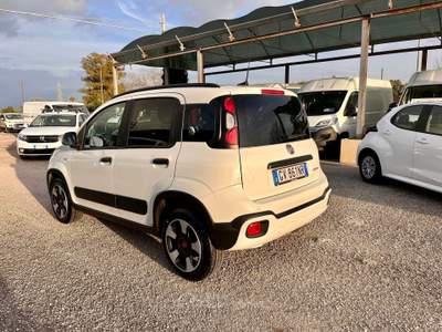 Fiat Panda HYBRID  VERSIONE CROSS - NEOPATENTATI Bianco usata Latina