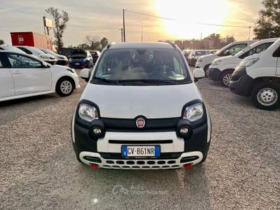 Fiat Panda HYBRID  VERSIONE CROSS - NEOPATENTATI Bianco usata Latina