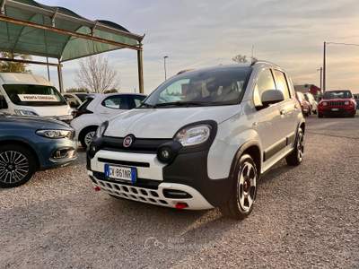 Fiat Panda HYBRID  VERSIONE CROSS - NEOPATENTATI Bianco usata Latina
