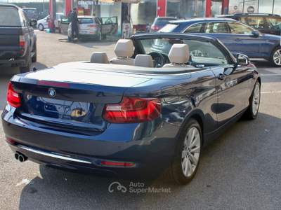 BMW Serie 2 220d 220 d CABRIO LUXURY STEPTRONIC SPORT SENSORI ANT/POST Blu/Azzurro usata Villongo