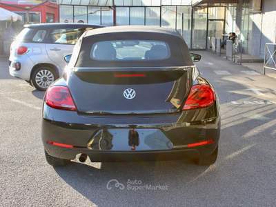 Volkswagen Maggiolino Cabrio 1.2 TSI DSG 105CV NAVY SENSORI Nero usata Villongo