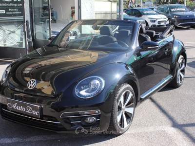 Volkswagen Maggiolino Cabrio 1.2 TSI Sound BlueMotion Technology Nero usata Villongo