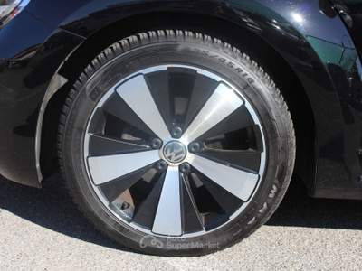 Volkswagen Maggiolino Cabrio 1.2 TSI Sound BlueMotion Technology Nero usata Villongo