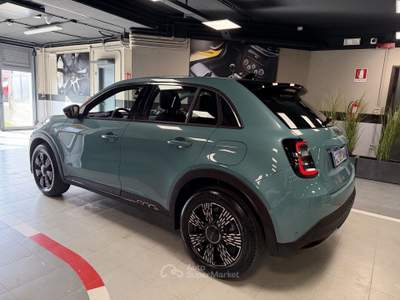 Fiat 600 600 1.2 hybrid Pop 145cv auto Blu/Azzurro usata Desenzano del Garda