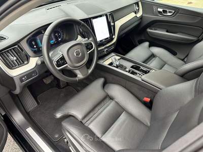Volvo XC60 2.0 b5 MY22 Inscription awd - AUT/GOOGLE/PDC/LED Nero usata Sesto San Giovanni