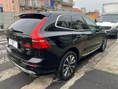 Volvo XC60 2.0 b5 MY22 Inscription awd - AUT/GOOGLE/PDC/LED Nero usata Sesto San Giovanni