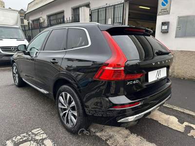 Volvo XC60 2.0 b5 MY22 Inscription awd - AUT/GOOGLE/PDC/LED Nero usata Sesto San Giovanni