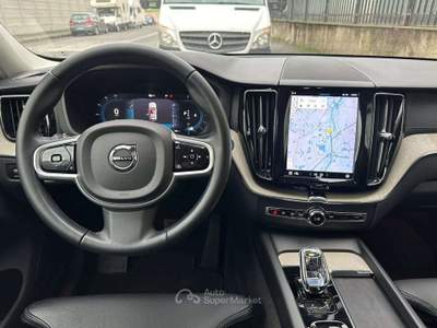 Volvo XC60 2.0 b5 MY22 Inscription awd - AUT/GOOGLE/PDC/LED Nero usata Sesto San Giovanni