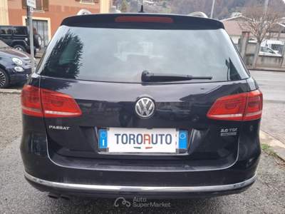 Volkswagen Passat Var 2.0 TDI 4motion Highline BMT UNICO PROP. Nero usata Varallo