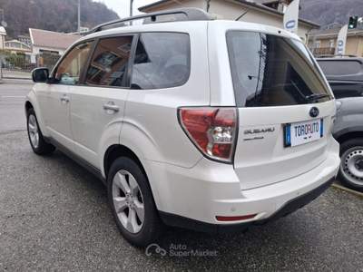 Subaru Forester 2.0D XS Exclusive AWD Bianco usata Varallo