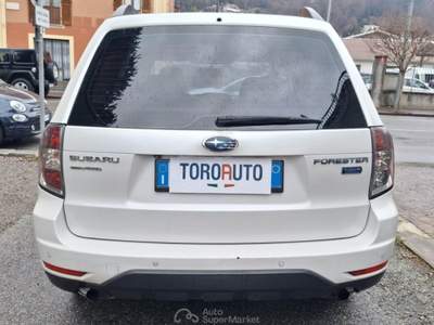Subaru Forester 2.0D XS Exclusive AWD Bianco usata Varallo