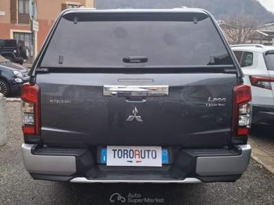 Mitsubishi L200 2.3 D Club Cab 4x4 Super Select Intense PREZ. REA Grigio usata Varallo