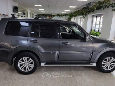 Mitsubishi Pajero 16V aut. 5p. Intense 7 Posti Gancio Traino Grigio usata Roma