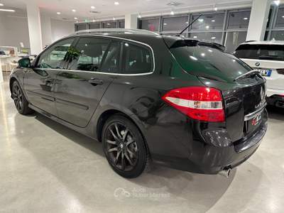 Renault Laguna sportour 2.0 dCi 175CV Proactive 4Control Nero usata Ferrara
