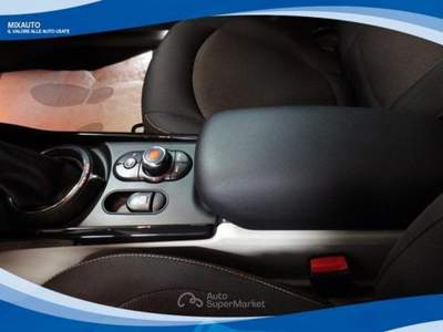 MINI 1.5 Cooper D Hype 5 2.0 150 CV AUT EU6B DPF Bianco usata Latina