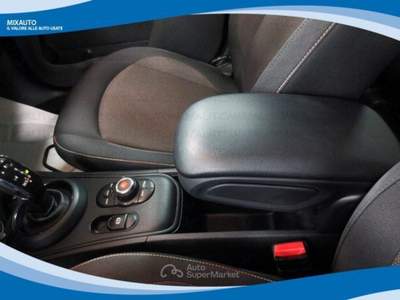 MINI 1.5 Cooper D Hype 5 2.0 150CV AUT EU6 Blu/Azzurro usata Latina