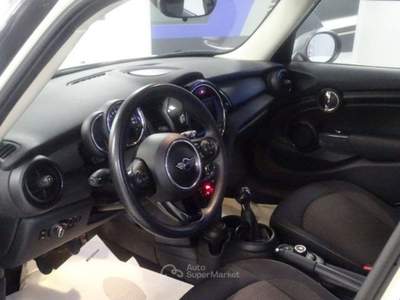MINI One 1.5 100 CV 5 Porte EU6 Bianco usata Latina