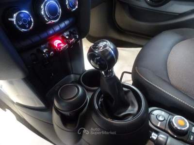 MINI One 1.5 100 CV 5 Porte EU6 Bianco usata Latina
