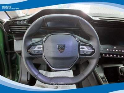 Peugeot 308 1.2 PureTech 130cv Allure EU6 Verde usata Latina