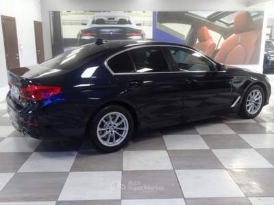 BMW Serie 5 530d Futura D Berlina xDrive Business AUT EU6 Blu/Azzurro usata Latina