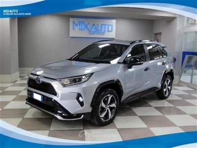 Toyota RAV4 2.5 VVTi-iE PHEV 306cv AWD-i Dynamic+ ECVT EU6 Argento usata Latina