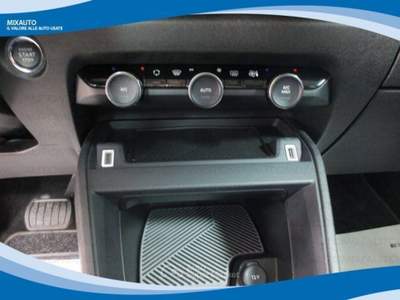 Citroen C4 1.2 PureTech 130cv Plus EAT8 EU6 Grigio usata Latina