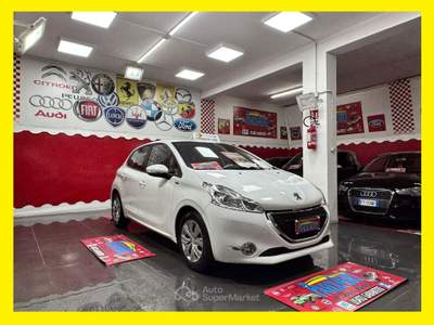 Peugeot 208 5 porte ALLURE - 2013 Bianco usata Giugliano in Campania
