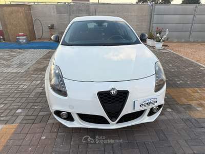 Alfa Romeo Giulietta Tenuta sempre in box usata Santeramo in Colle