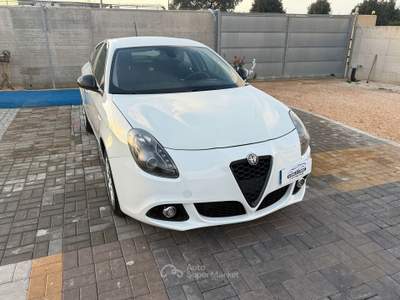 Alfa Romeo Giulietta Tenuta sempre in box usata Santeramo in Colle