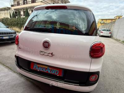 Fiat 500L Living 1.3 mjt 95cv Pop Star - 2016 Bianco usata Giugliano in Campania