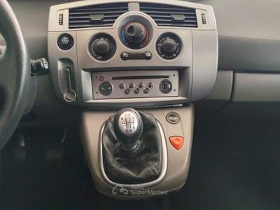 Renault Scénic Scénic 1.5 dCi/105CV Serie Speciale Dynamique Oro usata Pompei