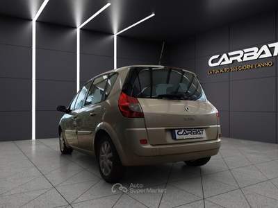Renault Scénic Scénic 1.5 dCi/105CV Serie Speciale Dynamique Oro usata Pompei